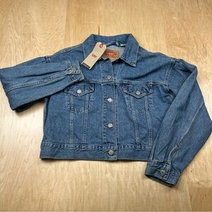 Levi’s Women’s Cropped Denim Trucker Jacket Blue Size Small NWT
